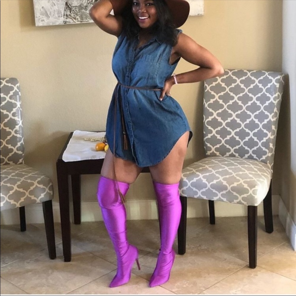 Soft, stretchy over-the-knee boots